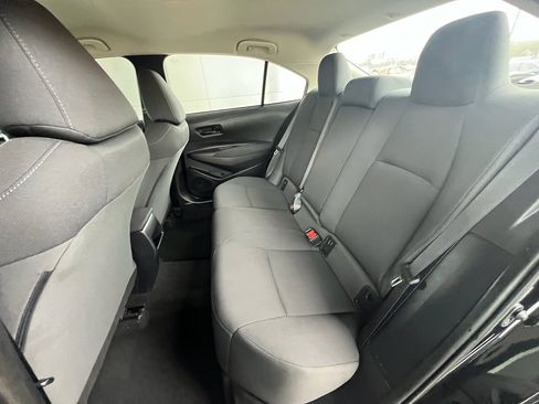 Used 2022 Toyota Corolla LE image 13