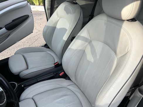 Used 2014 MINI Cooper 2-Door Hardtop w/ Premium Package image 27