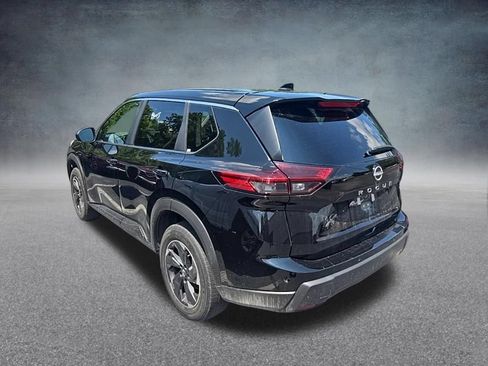 Used 2025 Nissan Rogue SV FWD image 5