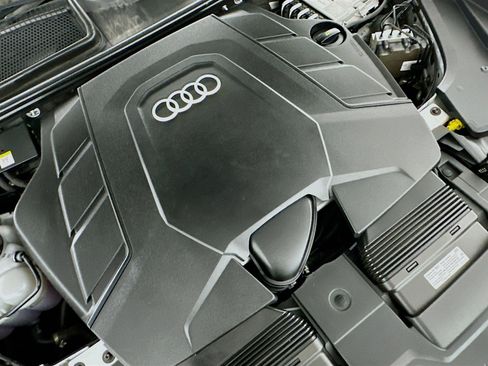 Used 2022 Audi Q8 Premium Plus w/ Premium Plus Package image 32