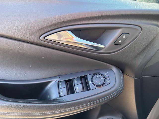 Used 2025 Buick Encore GX Sport Touring w/ Experience Buick Package AWD/4WD image 17