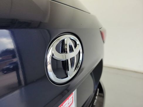 Used 2026 Toyota Highlander XLE AWD/4WD image 10