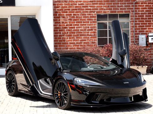Used 2023 McLaren GT RWD image 15
