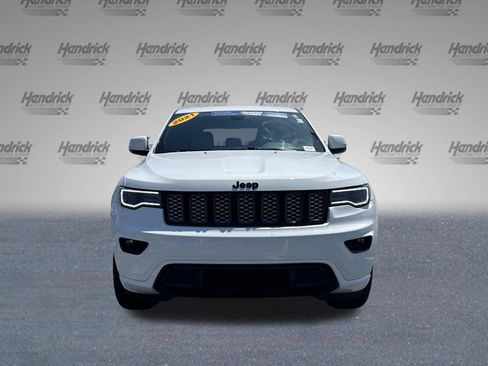 Used 2021 Jeep Grand Cherokee Laredo X AWD/4WD image 3