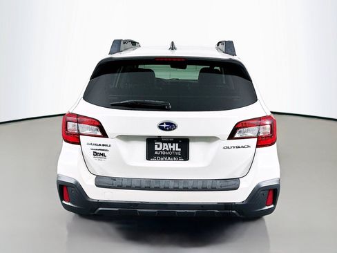 Used 2018 Subaru Outback 2.5i Limited AWD/4WD image 12