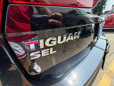 Used 2019 Volkswagen Tiguan SEL AWD/4WD image 14