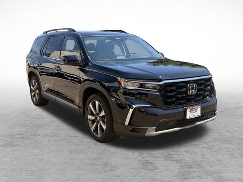 Certified 2023 Honda Pilot Elite image 3