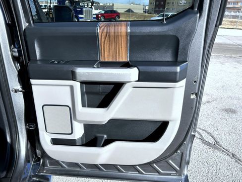 Used 2015 Ford F150 Lariat image 18