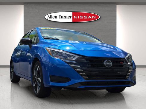 Used 2024 Nissan Versa SR w/ Trunk Package image 2