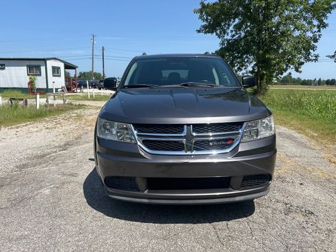 Used 2014 Dodge Journey SE w/ Quick Order Package 22F SE FWD image 2