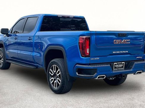 Used 2023 GMC Sierra 1500 AT4 w/ Technology Package AWD/4WD image 15