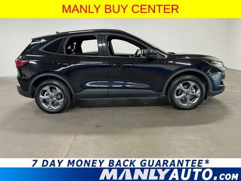 Used 2025 Ford Escape ST-Line Select AWD/4WD image 1