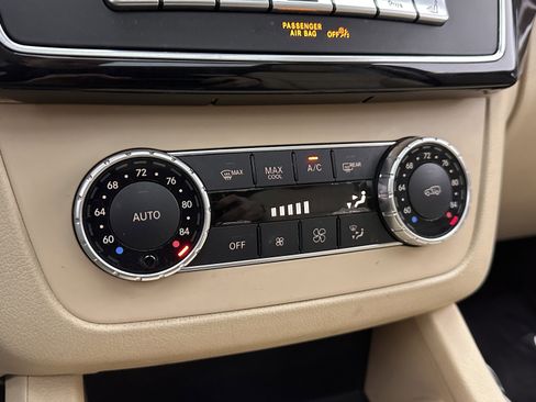 Used 2018 Mercedes-Benz GLE 350 image 18