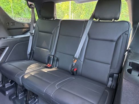 Used 2023 GMC Yukon Denali AWD/4WD image 28
