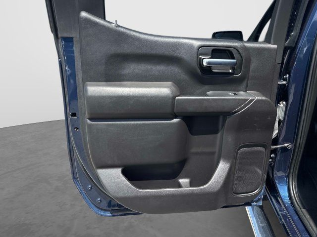 Used 2021 Chevrolet Silverado 1500 Custom w/ LPO, Dark Essentials Package AWD/4WD image 14