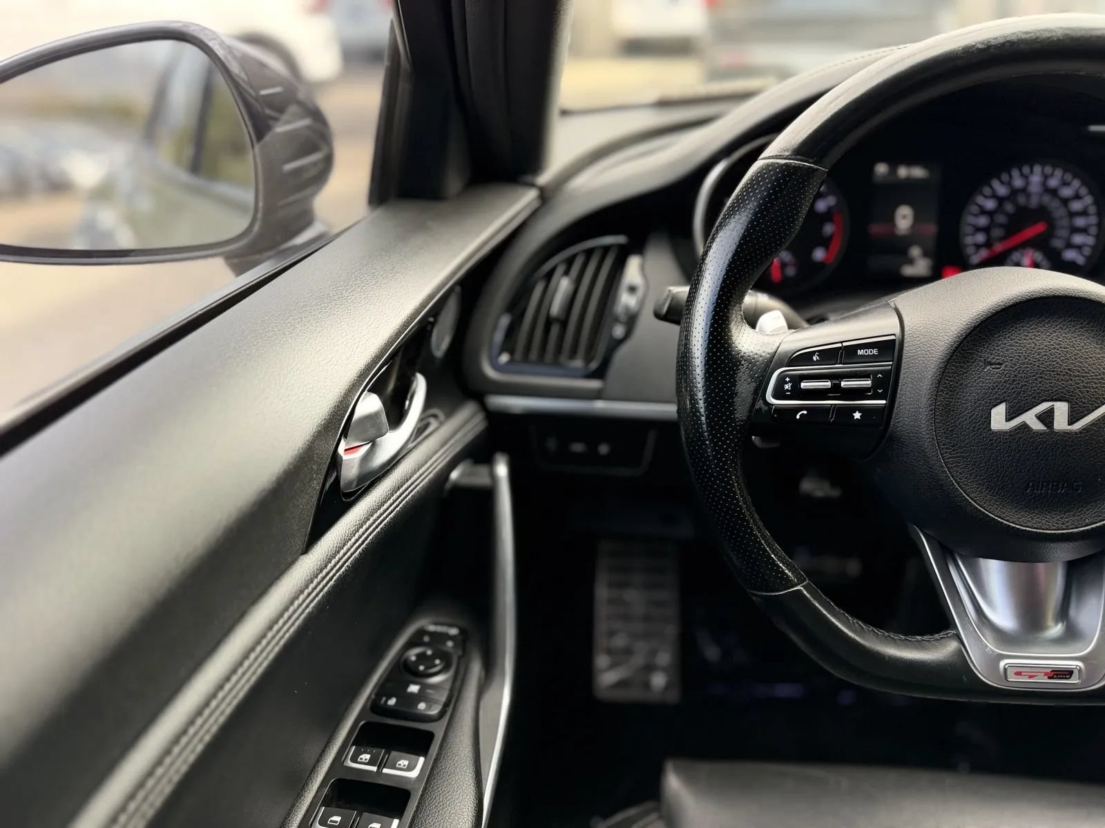 Used 2022 Kia Stinger GT-Line RWD image 22