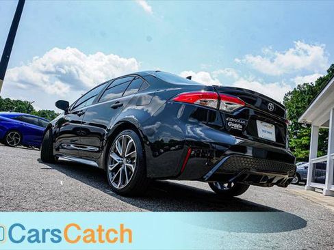 Used 2021 Toyota Corolla SE w/ SE Premium Package FWD image 4