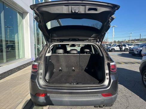 Used 2019 Jeep Compass Altitude image 17