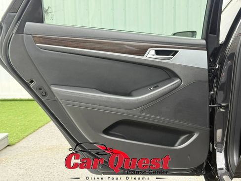 Used 2018 Genesis G80 3.8 AWD/4WD image 13