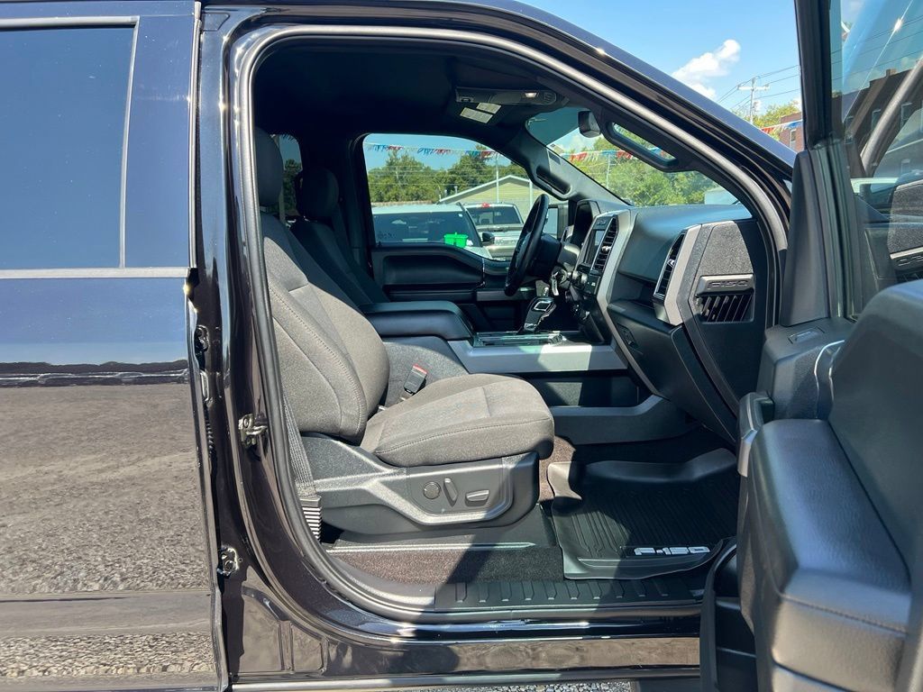 Used 2020 Ford F150 XLT w/ Equipment Group 302A Luxury AWD/4WD image 23