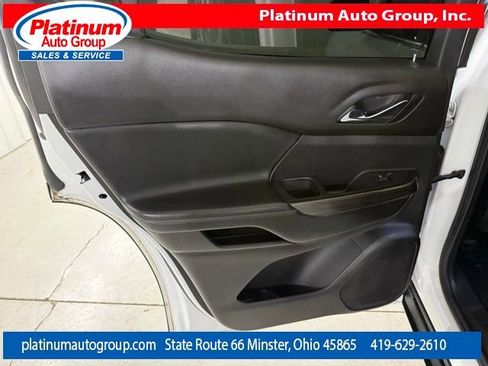 Used 2020 GMC Acadia SLT FWD image 30