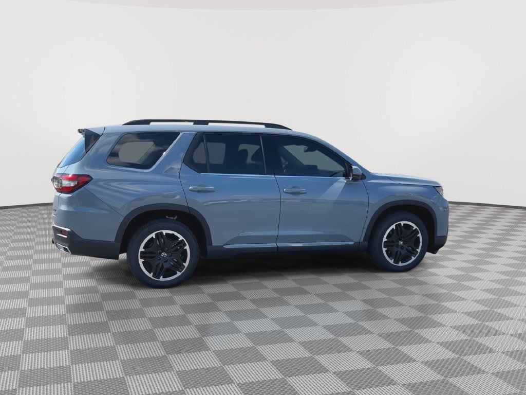 New 2026 Honda Pilot Touring image 9