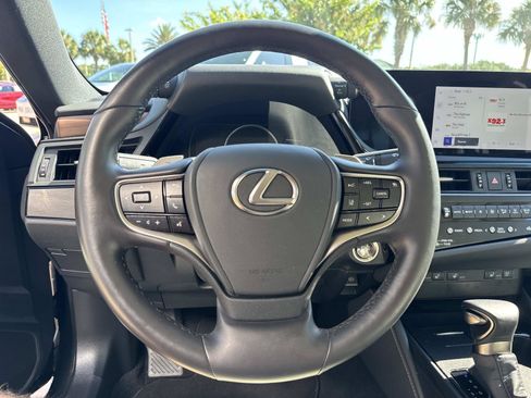 Certified 2025 Lexus ES 350 w/ Premium Package FWD image 35