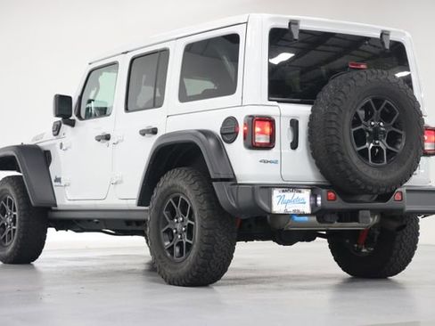 Used 2024 Jeep Wrangler Unlimited AWD/4WD image 11