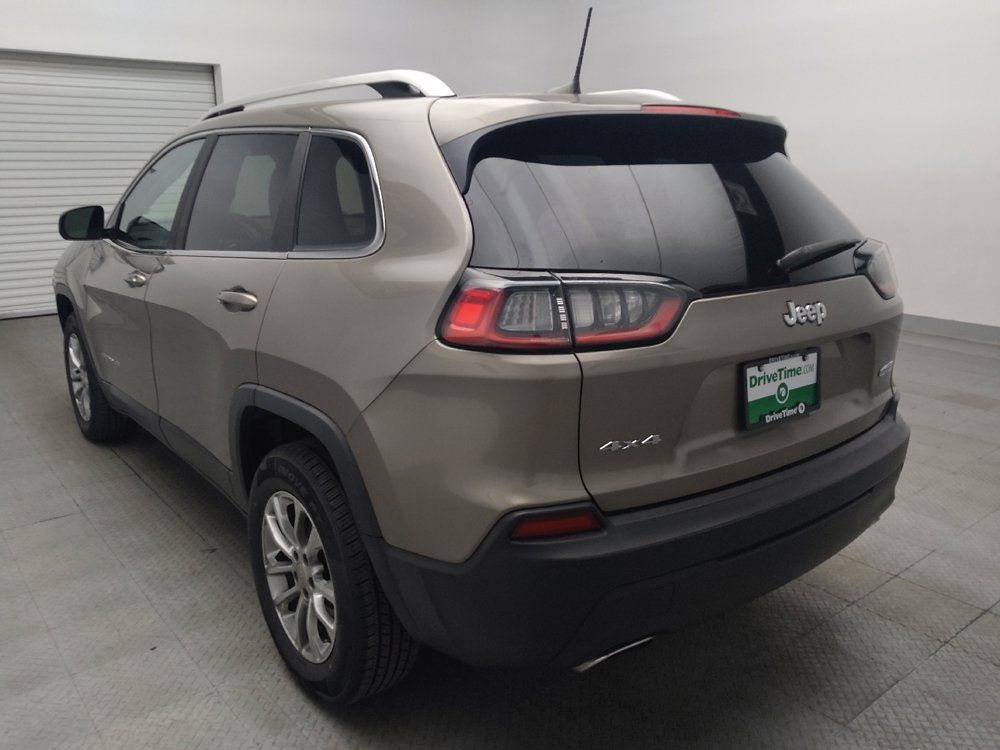 Used 2019 Jeep Cherokee Latitude Plus AWD/4WD image 5