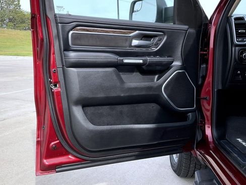 Used 2019 RAM 1500 Laramie image 9