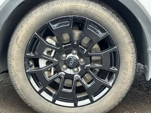 Used 2021 Kia Telluride EX w/ EX Premium Package image 28