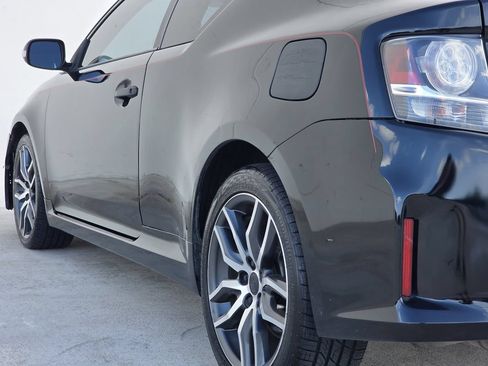 Used 2015 Scion tC FWD image 28