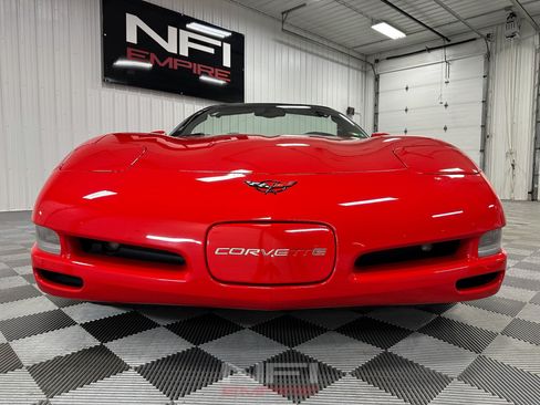 Used 2002 Chevrolet Corvette Coupe w/ Preferred Equipment Group2 RWD image 23