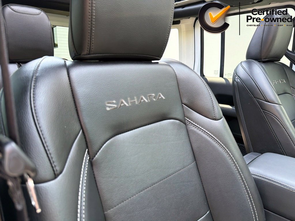 Certified 2022 Jeep Wrangler Unlimited Sahara AWD/4WD image 33