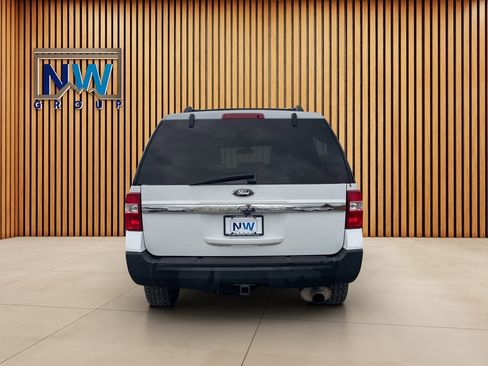 Used 2015 Ford Expedition XL image 28