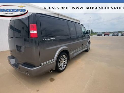 Used 2021 Chevrolet Express 2500 LS w/ Enhanced Convenience Package RWD image 8
