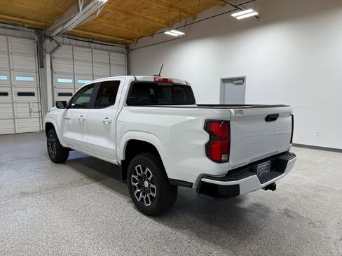 Used 2023 Chevrolet Colorado LT w/ LT Convenience Package III image 2