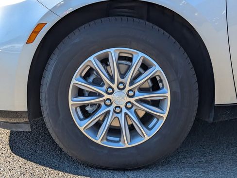 Used 2022 Buick Enclave Premium image 45