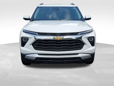 Certified 2024 Chevrolet TrailBlazer LT w/ Convenience Package FWD image 8