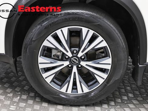 Used 2023 Nissan Rogue SV w/ SV Premium B Package AWD/4WD image 28