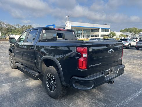Used 2023 Chevrolet Silverado 1500 ZR2 AWD/4WD image 7