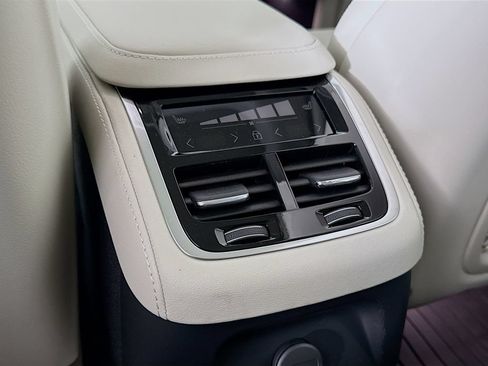 Certified 2026 Volvo XC90 T8 Ultra w/ Protection Package Premier AWD/4WD image 27