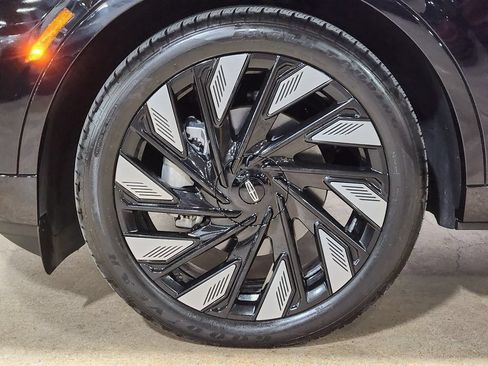 Used 2024 Lincoln Nautilus Black Label w/ Jet Appearance Package (87T) AWD/4WD image 28