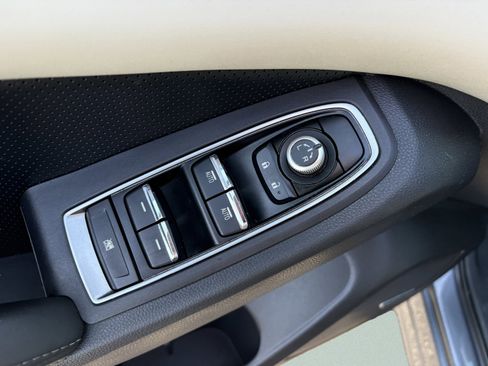 Used 2019 Subaru Ascent Limited AWD/4WD image 30
