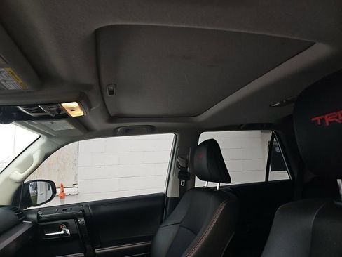 Used 2019 Toyota 4Runner TRD Off-Road Premium image 3