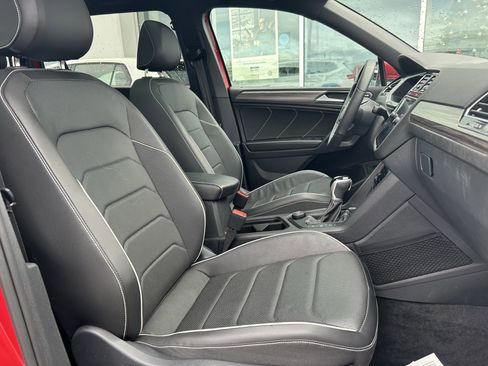 Certified 2024 Volkswagen Tiguan SEL R-Line image 26