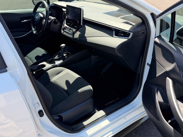 Used 2020 Toyota Corolla SE w/ SE Premium Package FWD image 25