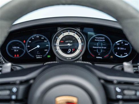 Certified 2024 Porsche 911 Targa 4 GTS image 29