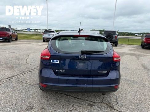 Used 2016 Ford Focus Titanium w/ Titanium Technology Package FWD image 12