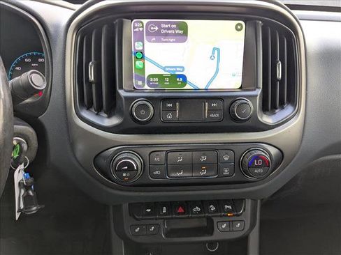 Used 2020 Chevrolet Colorado Z71 image 16